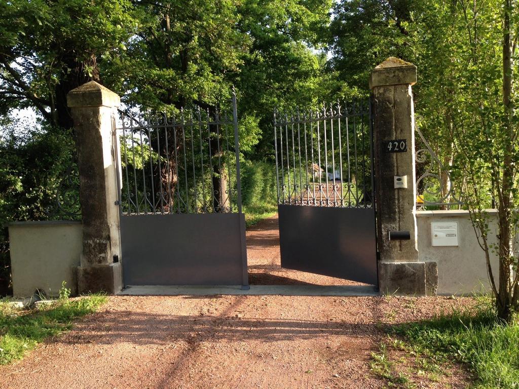 Domaine D'Aromm - Chambres D'Hotes & Gites - Piscine, Etangs & Animaux - Au Calme Ouches 외부 사진